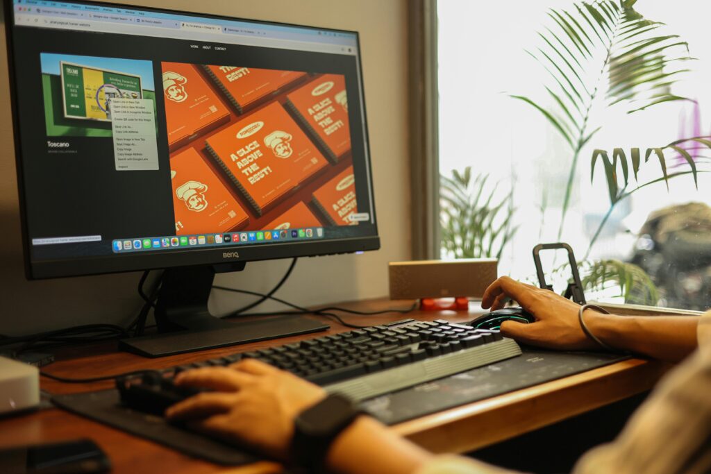 laptop vs monitor for home office